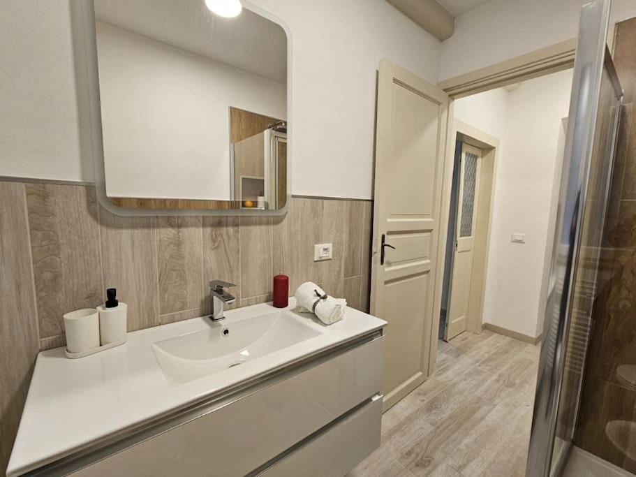 Il Rifugio Di Trip Apartment Mantova Luaran gambar